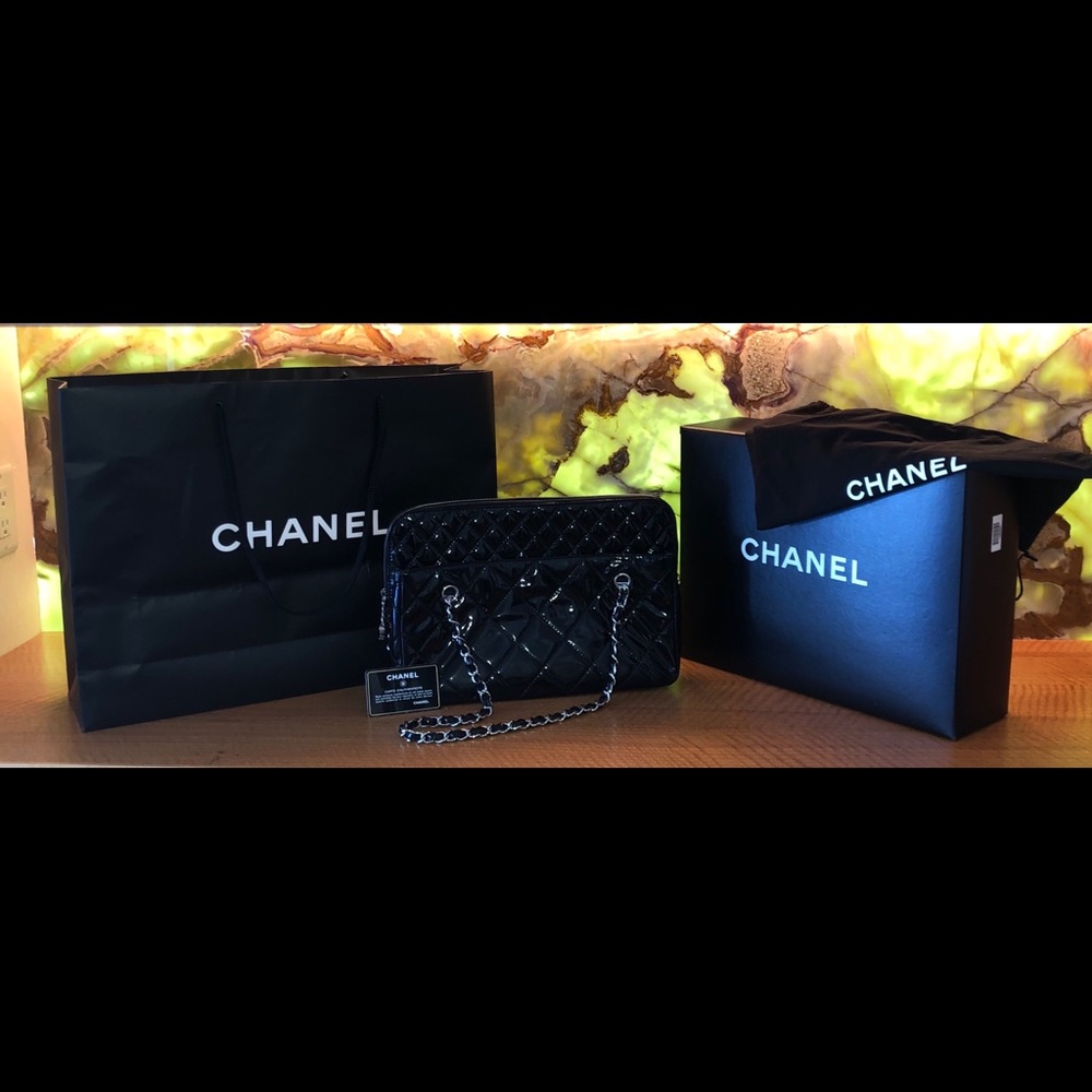 CHANEL Black Vinyl Quilted Tote